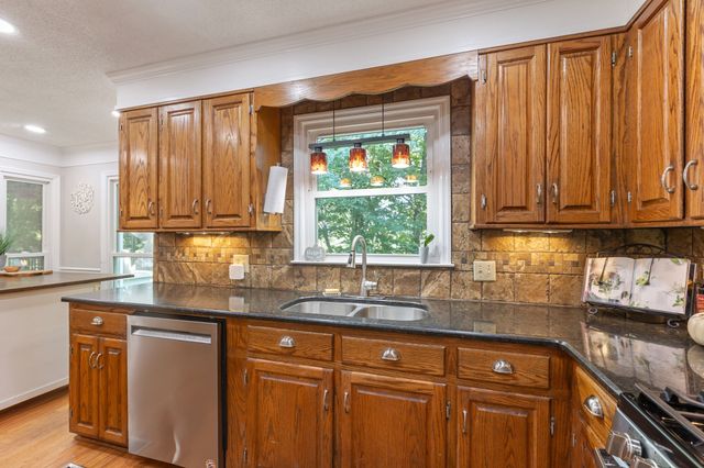 475 Skyline Dr, Lewisburg, TN 37091