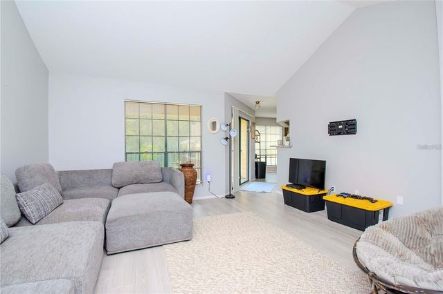 8734 MALLARD RESERVE DRIVE 201, Tampa, FL 33614