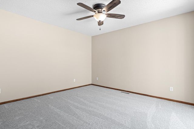 1419 12th Street W, Hastings, MN 55033