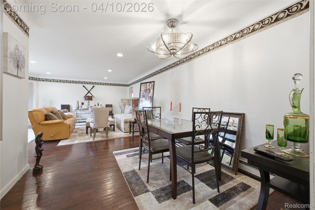 23640 Oak Glen Drive, Southfield, MI 48033