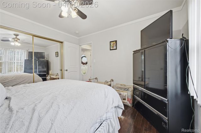 23640 Oak Glen Drive, Southfield, MI 48033