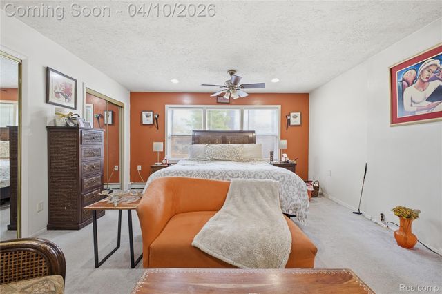 23640 Oak Glen Drive, Southfield, MI 48033