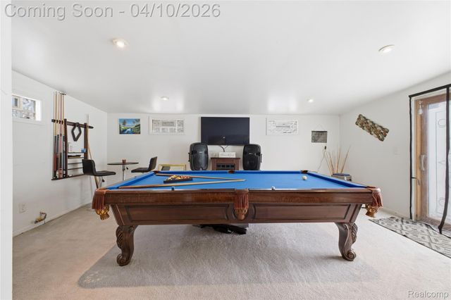 23640 Oak Glen Drive, Southfield, MI 48033