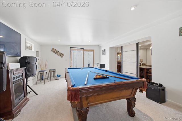 23640 Oak Glen Drive, Southfield, MI 48033