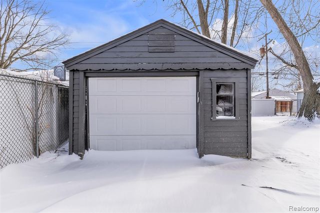 16047 Mccann Street, Southgate, MI 48195