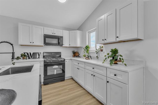 16047 Mccann Street, Southgate, MI 48195