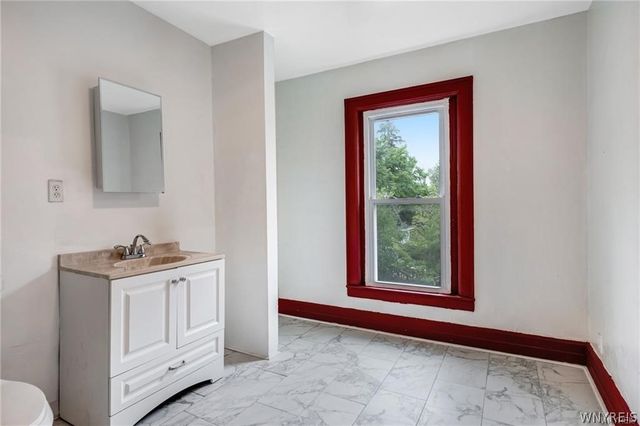 219 Courtland Avenue, Buffalo, NY 14215