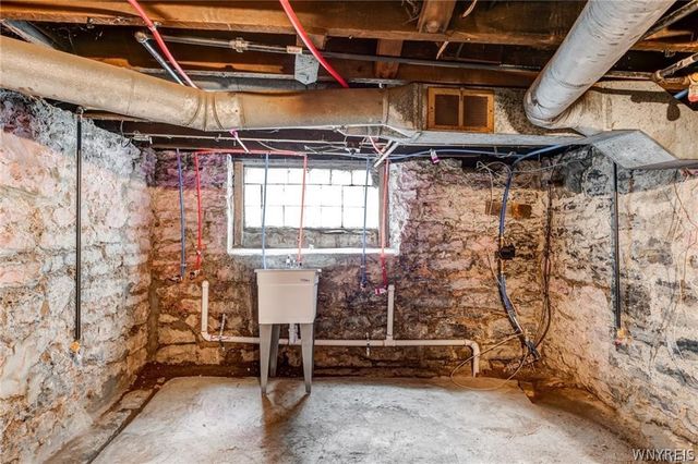 219 Courtland Avenue, Buffalo, NY 14215