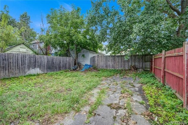 219 Courtland Avenue, Buffalo, NY 14215