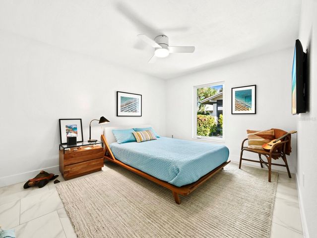 5341 SIESTA COURT, Sarasota, FL 34242