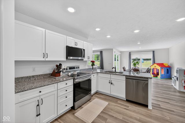 1415 NE Santee Drive, Greensburg, IN 47240