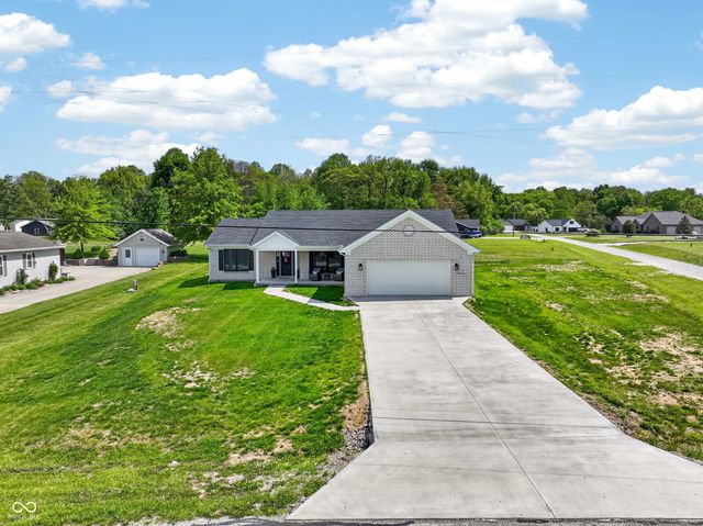 1415 NE Santee Drive, Greensburg, IN 47240