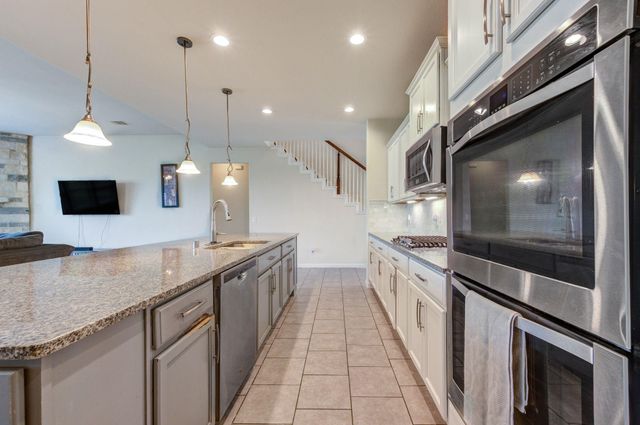 24506 Raven Cliff Falls Drive, Tomball, TX 77375