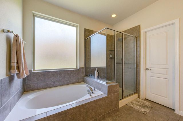 24506 Raven Cliff Falls Drive, Tomball, TX 77375