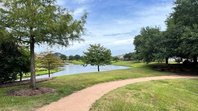 24506 Raven Cliff Falls Drive, Tomball, TX 77375