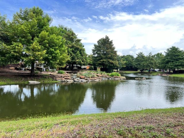 24506 Raven Cliff Falls Drive, Tomball, TX 77375