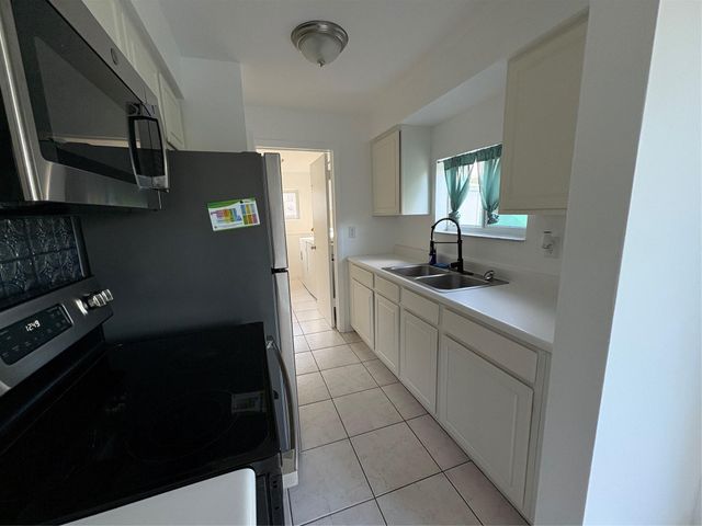 9421 SW 52nd, Cooper City, FL 33328