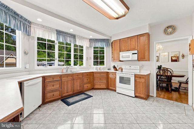 9438 PETTERSON LN, Manassas, VA 20112
