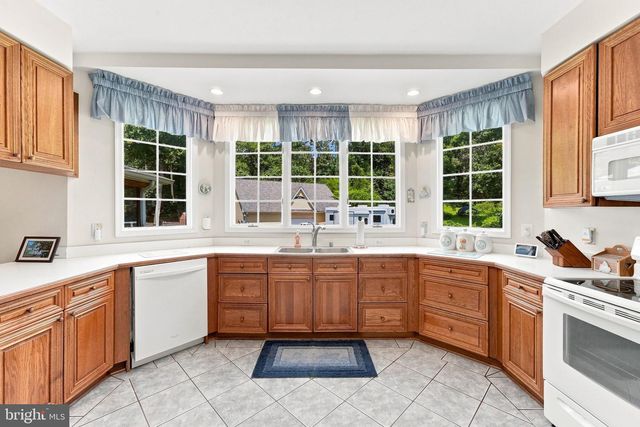 9438 PETTERSON LN, Manassas, VA 20112