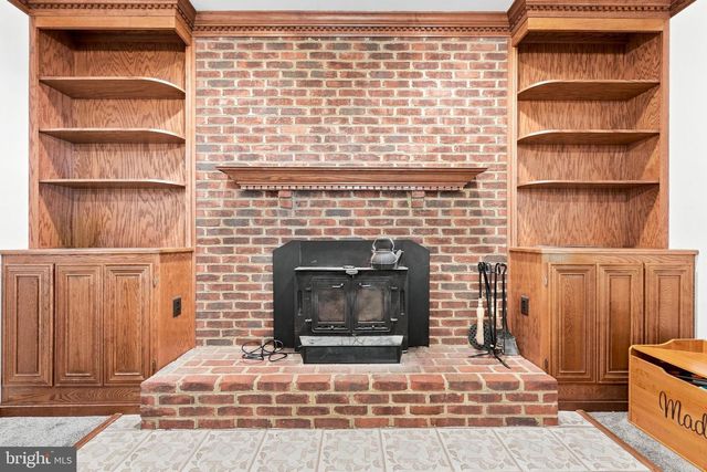 9438 PETTERSON LN, Manassas, VA 20112