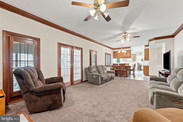 9438 PETTERSON LN, Manassas, VA 20112