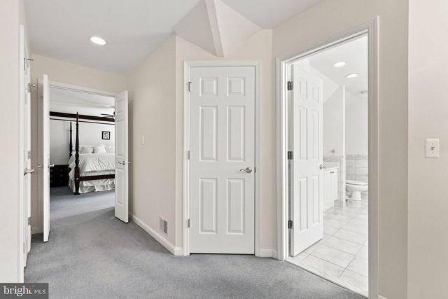 9438 PETTERSON LN, Manassas, VA 20112