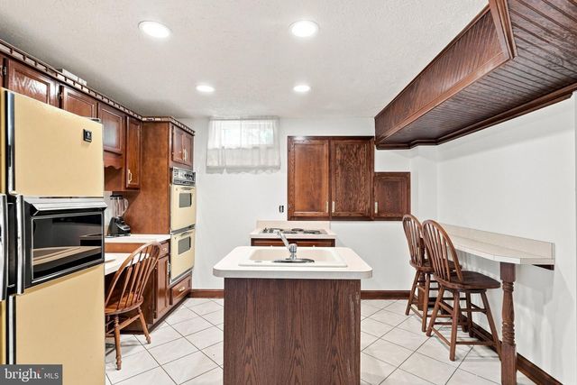 9438 PETTERSON LN, Manassas, VA 20112