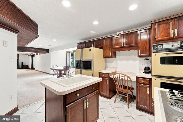 9438 PETTERSON LN, Manassas, VA 20112