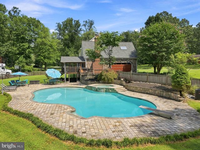 9438 PETTERSON LN, Manassas, VA 20112