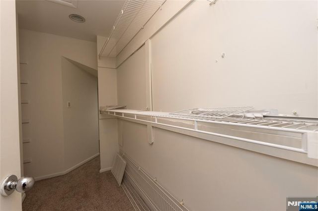 22 Post Lane, Livingston, NJ 07039