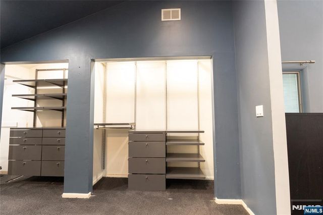 22 Post Lane, Livingston, NJ 07039