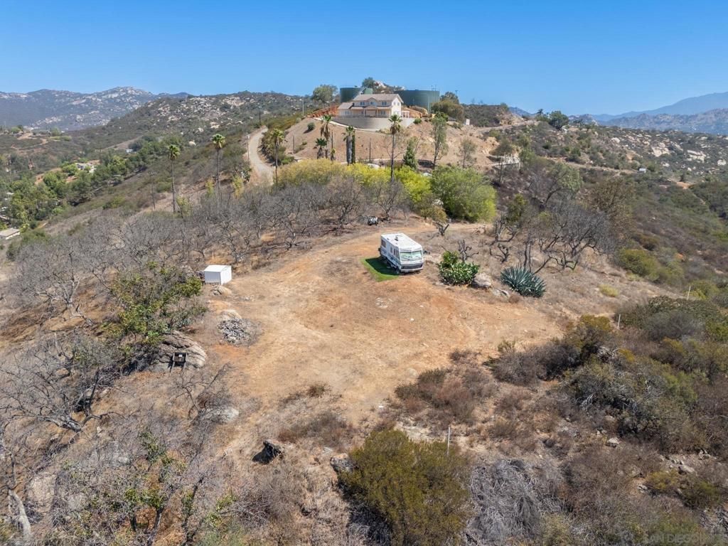 2347 Lookout Mountain Rd, Fallbrook, CA 92028 — exterior