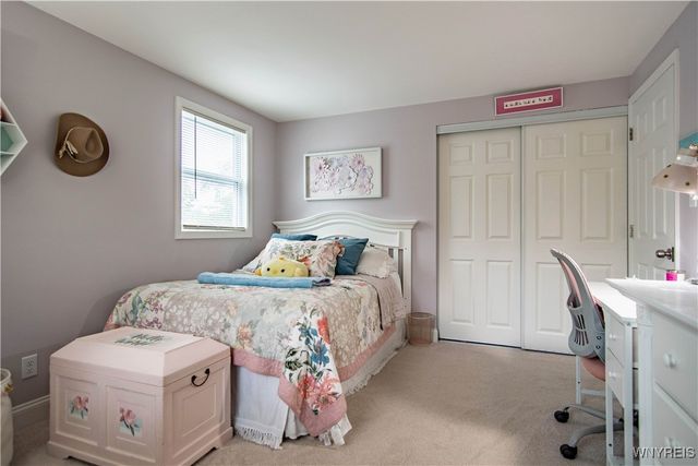 7100 Fieldcrest Drive, Lockport Town, NY 14094