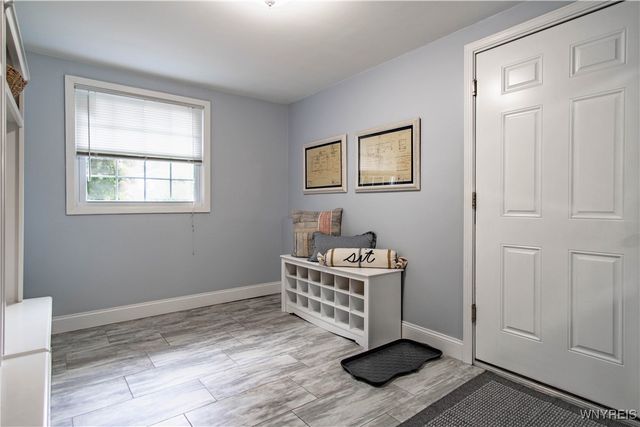 7100 Fieldcrest Drive, Lockport Town, NY 14094