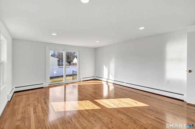 140 Shawmut Avenue, North Haven, CT 06473