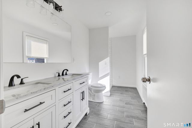 140 Shawmut Avenue, North Haven, CT 06473