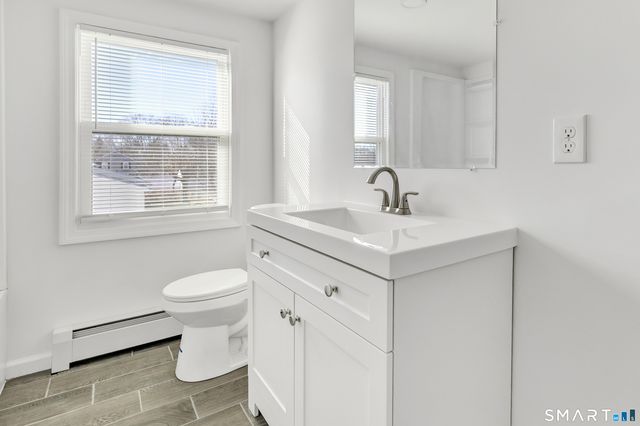 140 Shawmut Avenue, North Haven, CT 06473