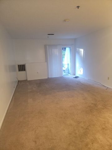 117 Cluff Crossing Rd Apt 7, Salem, NH 03079