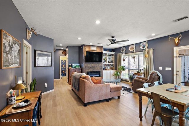 15 Ashland Avenue, Brandon, MS 39047