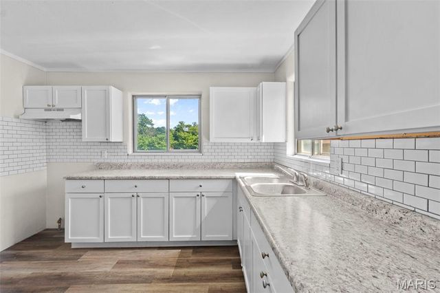 9123 Summit Drive, Fairview Heights, IL 62208