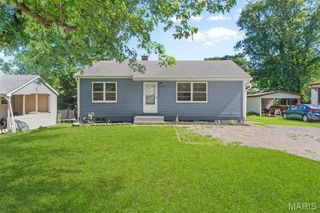 9123 Summit Drive, Fairview Heights, IL 62208