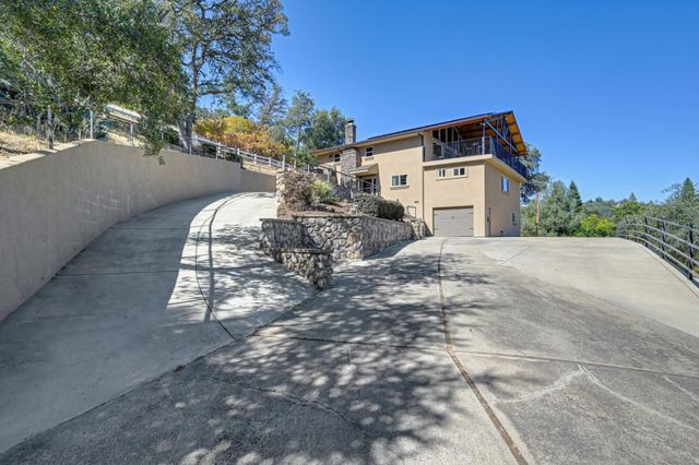 5249 Abbott Rd, Penryn, CA 95663