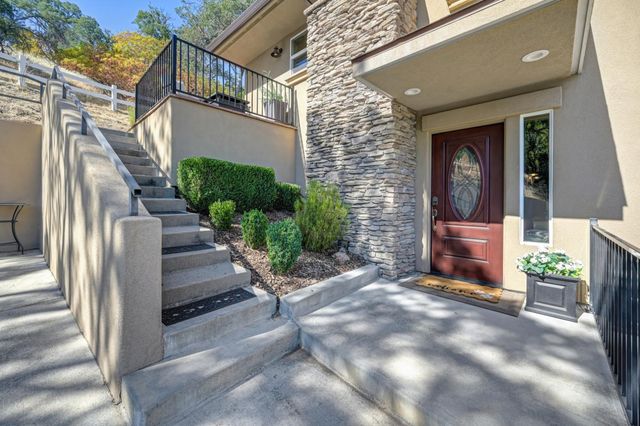 5249 Abbott Rd, Penryn, CA 95663