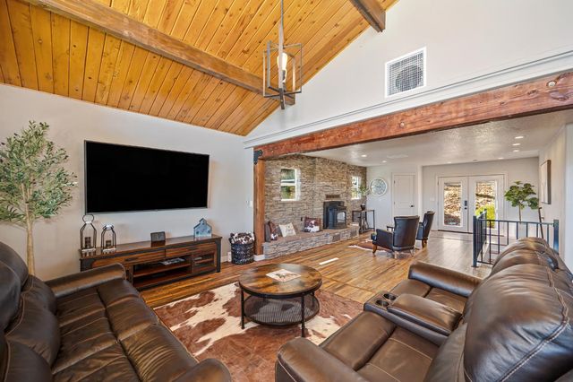 5249 Abbott Rd, Penryn, CA 95663