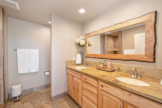 5249 Abbott Rd, Penryn, CA 95663