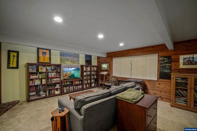 1140 Chandler Dr S, Salem, OR 97302