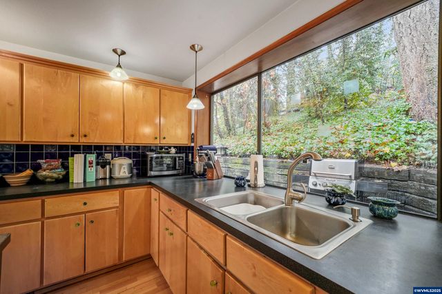 1140 Chandler Dr S, Salem, OR 97302