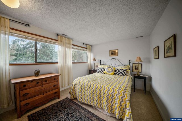 1140 Chandler Dr S, Salem, OR 97302