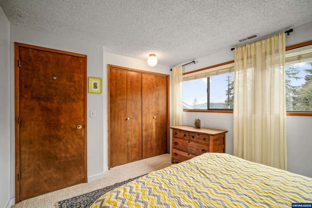 1140 Chandler Dr S, Salem, OR 97302