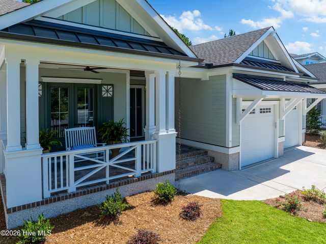 3852 Reserve Club Drive, Southport, NC 28461